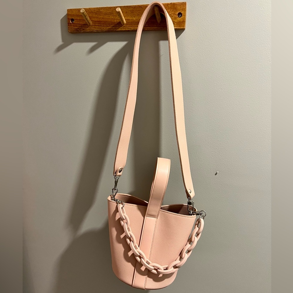 Artisan Bucket Bag in Pale Pink